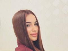 MiriamMatney - female with brown hair webcam at xLoveCam