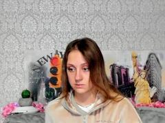 Mironova - female webcam at xLoveCam