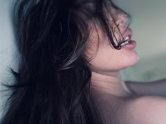 MirraBellle - female with  big tits webcam at xLoveCam