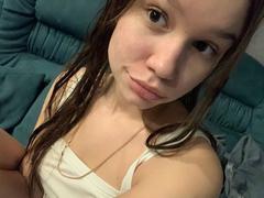 MisaQueen - female with brown hair and  small tits webcam at xLoveCam