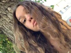 MisaQueen - female with brown hair and  small tits webcam at xLoveCam