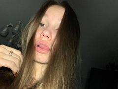 MisaQueen - female with brown hair and  small tits webcam at xLoveCam