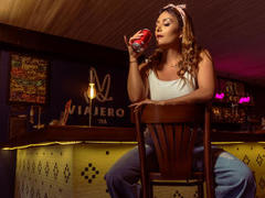 MissAry - female with black hair webcam at xLoveCam