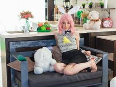 MissAstravert - female with  small tits webcam at xLoveCam