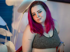 EmaConnor - blond female webcam at LiveJasmin