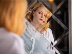 EmaConnor - blond female webcam at LiveJasmin