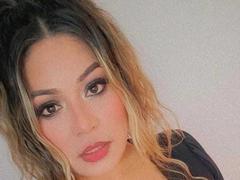 MissHorney - blond female with  big tits webcam at xLoveCam