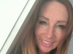 JennyXHOTX - female with brown hair and  big tits webcam at ImLive