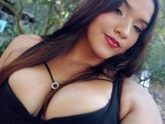 MissLauren - female with brown hair webcam at xLoveCam