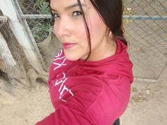 MissLauren - female with brown hair webcam at xLoveCam