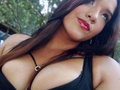 MissLauren - female with brown hair webcam at xLoveCam