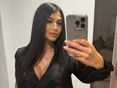 MeghannMoore - female with black hair and  big tits webcam at LiveJasmin