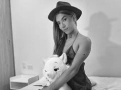 MissMelissaHot - blond shemale with  big tits webcam at xLoveCam