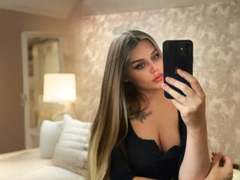 MissNestie - female with brown hair webcam at xLoveCam