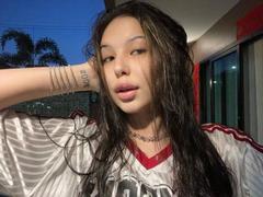 MissSinful - female with black hair webcam at xLoveCam