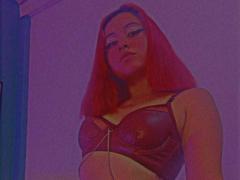 MissTat - female with red hair webcam at xLoveCam