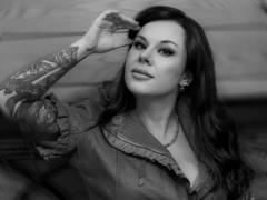 MissTwinkle - female with red hair and  big tits webcam at xLoveCam