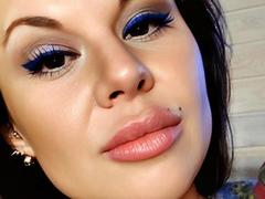 MissTwinkle - female with red hair and  big tits webcam at xLoveCam