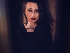 MissViktoria666-hot - female with black hair webcam at xLoveCam