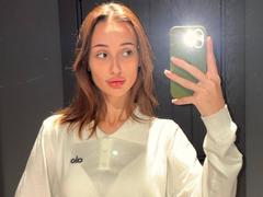 MistieVakas - female with brown hair and  big tits webcam at xLoveCam