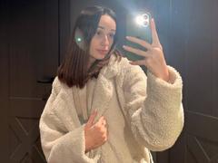 MistieVakas - female with brown hair and  big tits webcam at xLoveCam