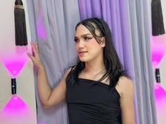 MistressAndreaa - shemale webcam at xLoveCam