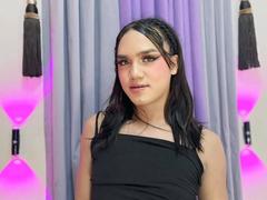 MistressAndreaa - shemale webcam at xLoveCam