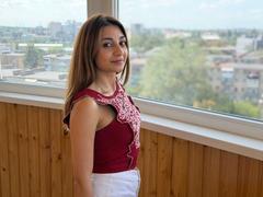 MiyaLinn - female with brown hair and  big tits webcam at xLoveCam