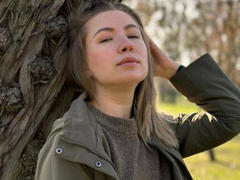 mia-erotic - blond female webcam at xLoveCam