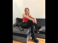 missNancy-hot - blond female webcam at xLoveCam