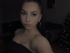 MJN36-hot - female with red hair webcam at xLoveCam