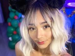 MochiDoll - female with  big tits webcam at xLoveCam