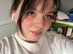 MollyLolly-hot - female with brown hair webcam at xLoveCam