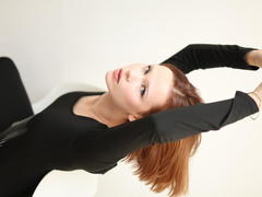 MollyWattmond - female with brown hair webcam at LiveJasmin