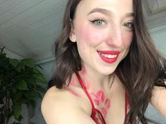 MonAmourR - female webcam at xLoveCam