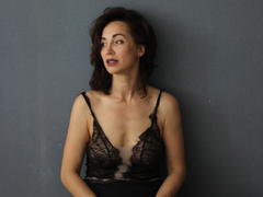 MonicaWeiz - female with black hair and  big tits webcam at LiveJasmin