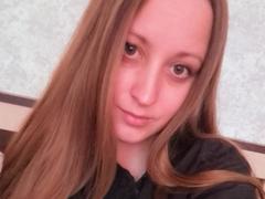 MonicaXRose - female with brown hair and  small tits webcam at xLoveCam