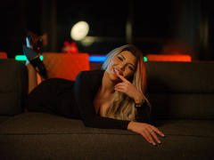 MoniqueCeleste - blond female with  big tits webcam at LiveJasmin