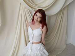 Monnyca - blond female webcam at ImLive
