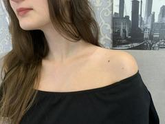 MoonLiza - female webcam at xLoveCam