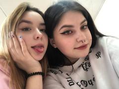 MoonSunny from xLoveCam