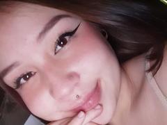 Moonat from xLoveCam