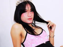 MoonlyVelvett from xLoveCam