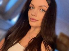 Morante69 - female with brown hair and  big tits webcam at xLoveCam
