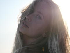 MovieStarI - blond female webcam at xLoveCam