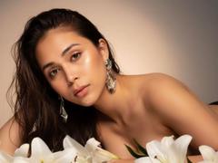 MsJakolera - shemale with brown hair webcam at xLoveCam