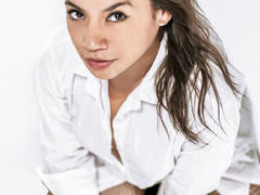 JustineBeaux548 - female with black hair webcam at ImLive