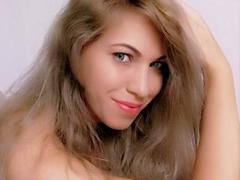 SweetMya - blond female webcam at xLoveCam