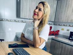 MyaLopez - female webcam at xLoveCam