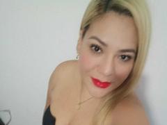 MyaLopez - female webcam at xLoveCam